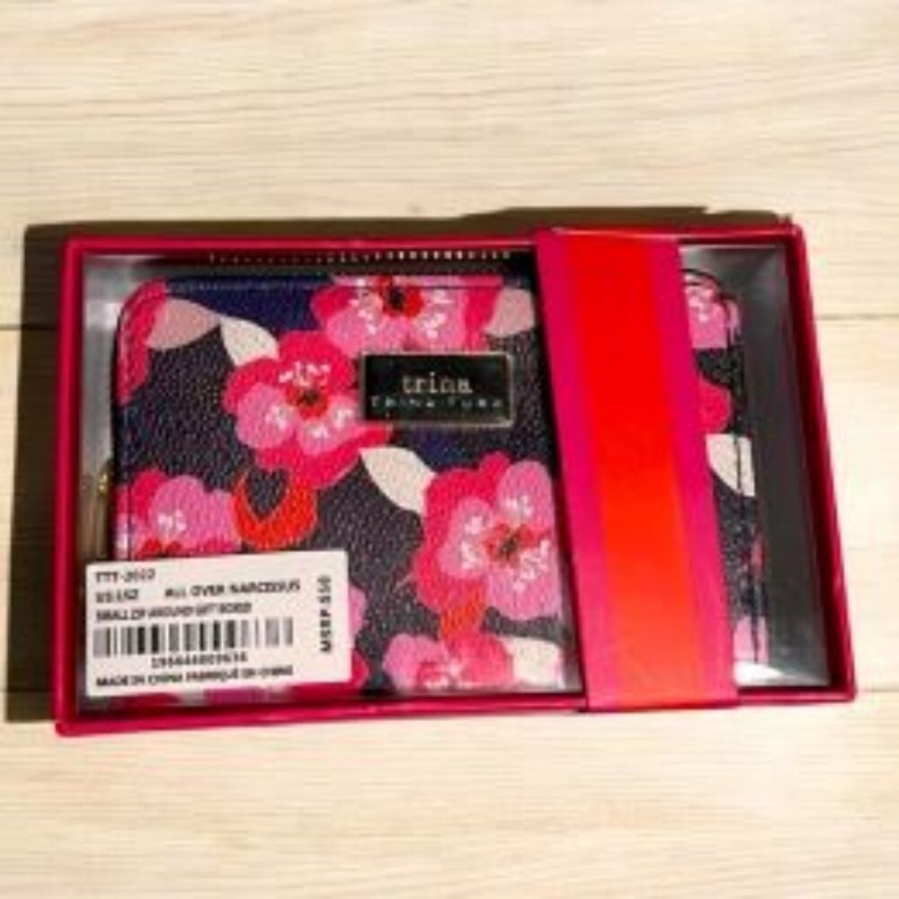 Trina Turk All Over Narcissus Wallet